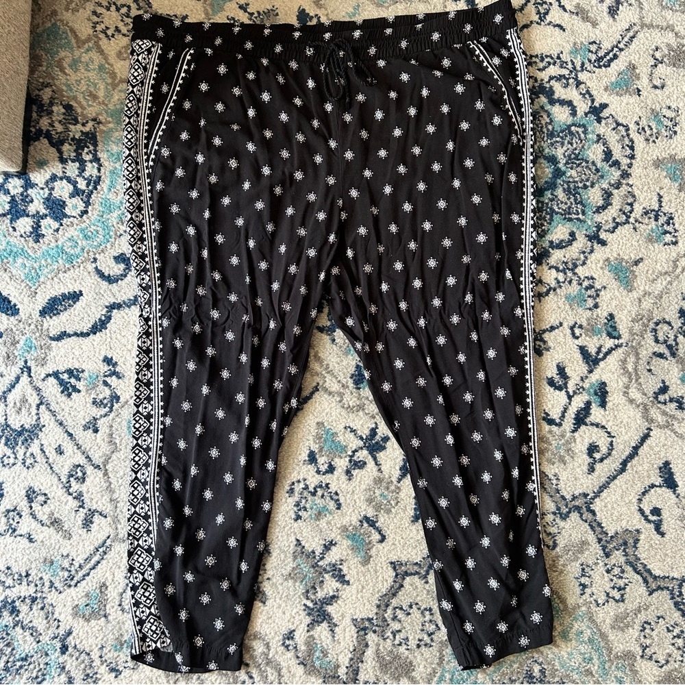 Old Navy Black & White Print Pants Size XXL